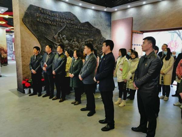 说明: http://www.qinfeng.gov.cn/__local/C/39/A0/53485B1D52BFFE0668CF50222E8_E92B0C9F_16134.png